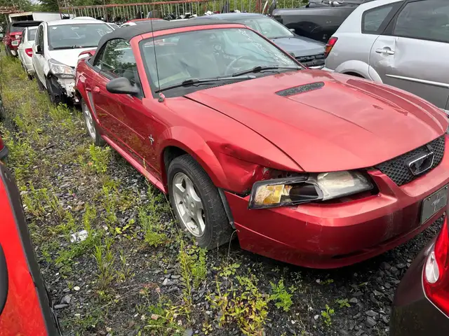 2002 Ford Mustang CONVERTIBLE