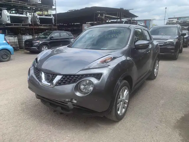2015 Nissan JUKE SV