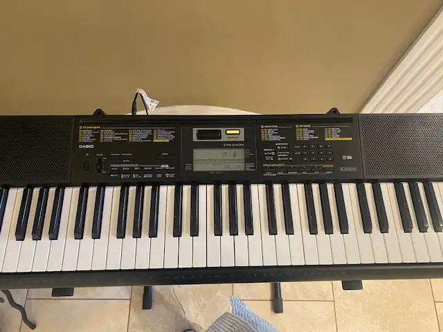 KEYBOARD - Like New - $40.