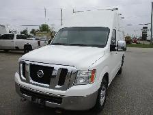 2012 Nissan NV 2500 SV - Photo 2