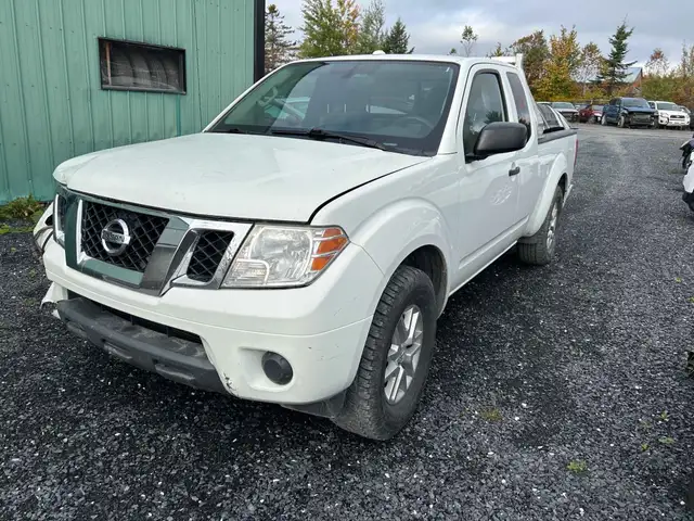 2015 Nissan Frontier SV