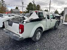 2015 Nissan Frontier SV - Photo 4