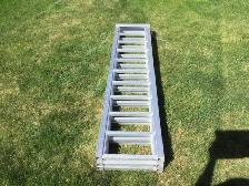 Loading Ramp - Photo 3