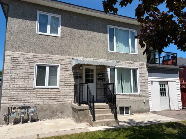 2 bedroom apt. Overbrook, all utilities, internet and parking in