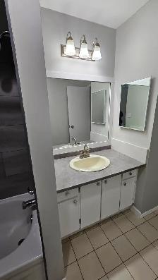 THREE BEDROOM HOME IN BRAMPTON, $2990.00 ALL INCLUSIVE - Photo 3