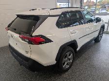 2024 Toyota RAV4 XLE AWD - Photo 3