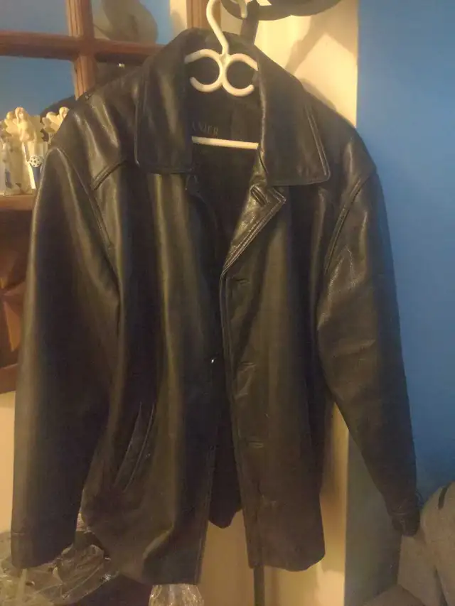 60 $ Manteau de Cuire : Large