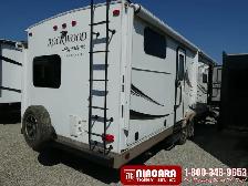 2016 FOREST RIVER ROCKWOOD SIGNATURE 83122SS Travel Trailer - Photo 4