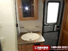 2016 FOREST RIVER ROCKWOOD SIGNATURE 83122SS Travel Trailer - Photo 8