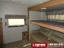 2016 FOREST RIVER ROCKWOOD SIGNATURE 83122SS Travel Trailer - Photo 9