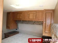 2016 FOREST RIVER ROCKWOOD SIGNATURE 83122SS Travel Trailer - Photo 11