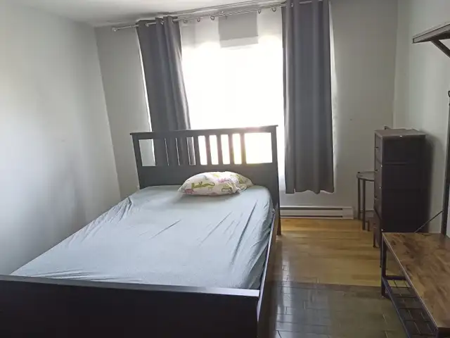 1 chambre à louer à Brossard(Dix30)