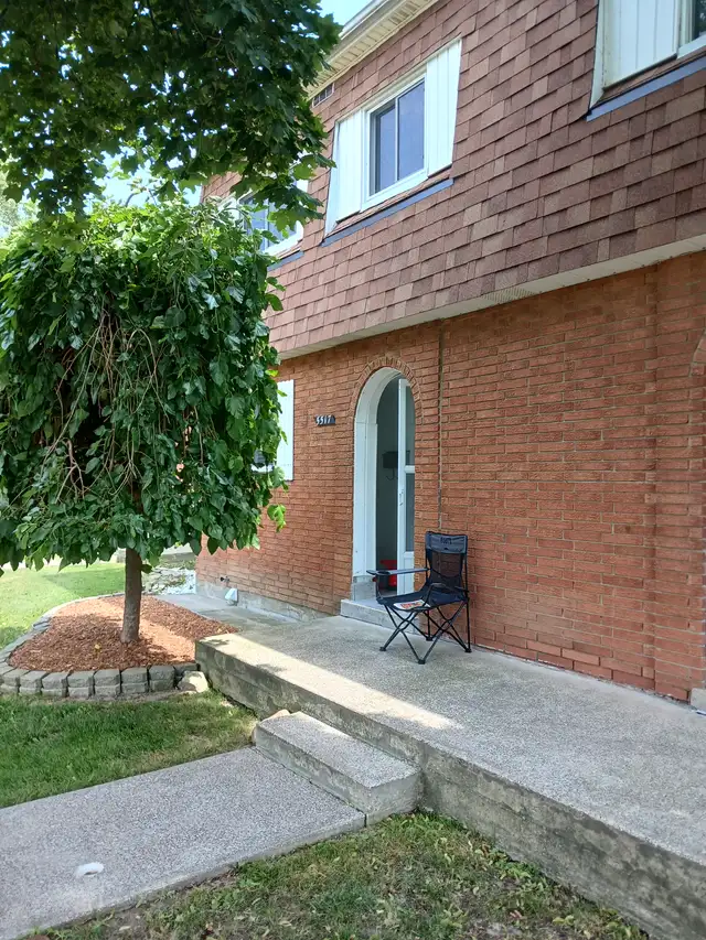 TOWNHOUSE FOR RENT