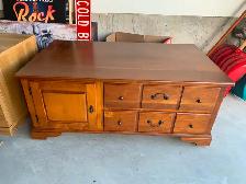 Coffe table/TV table/End table