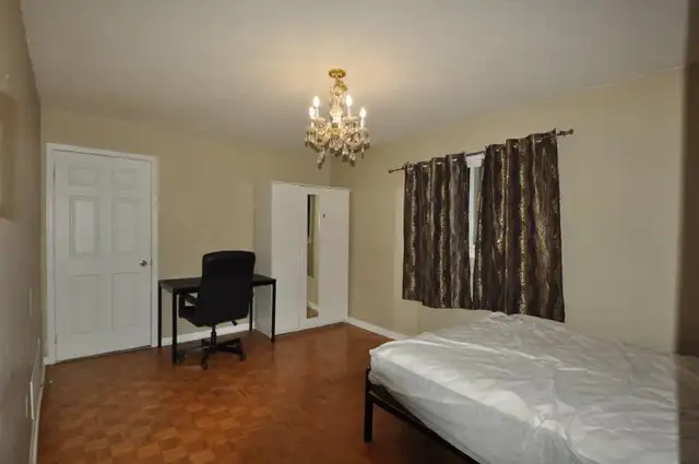 upper room and basement room for rent