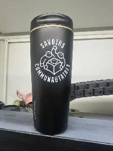 Bouteille Owala personnalisée: 24 oz (710 ml))
