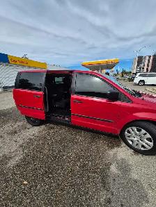 16  Rear Entry Dodge Grand Caravan Wheelchair Accessible Van - Photo 8