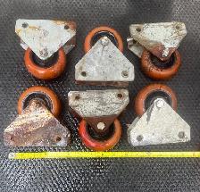 3.5" rubber casters