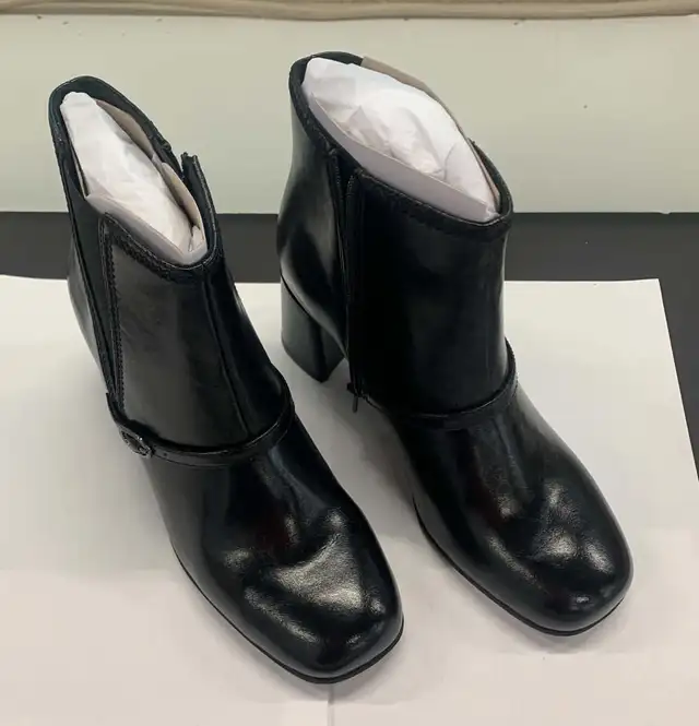 Bayla Lily AW2025 KEIRSTA DAY 290177 Black SIZE  7.5 US