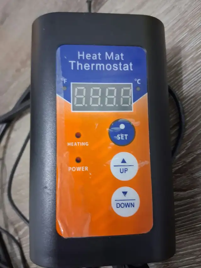Digital Heat Mat / Temperature Controller with Probe –120V, 8.5A