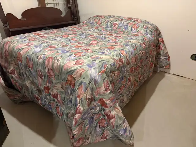 Ensemble Lit double complet (matelas sommier base)