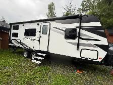2022 Grand Design Imagine  XLS 23 BHE - Photo 2