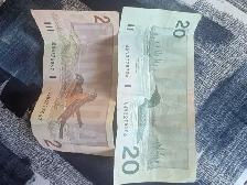 Bank of Canada $20 and $2 Bills - Photo 2
