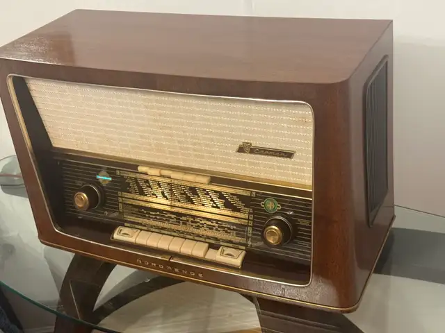 Radio vintage Nordmende Carmen ‘58