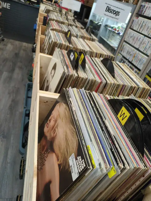 Used Records Ottawa