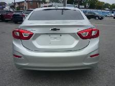 2019 Chevrolet Cruze LT - Photo 4