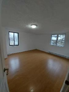 4 1/2 logement à louer - Photo 9