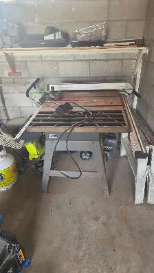 10' Craftsman Table Saw and stand