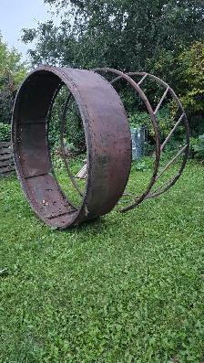 Round bale feeder - Photo 3
