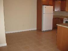 Spacious two bed one bath apartment for rent in Truro Decemb - Photo 3