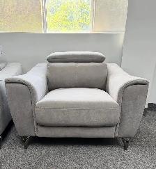 CURVEDARM LIVING ROOM ARM CHAIR WITH ADJUSTABLE HEAD REST ..