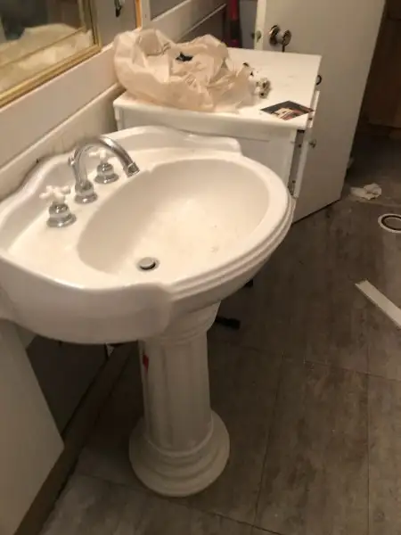 Pedestal Sink