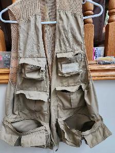 Fishing vest with accessories - Photo 2
