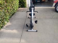 EXCERCISE BIKE HEALTH RIDER
