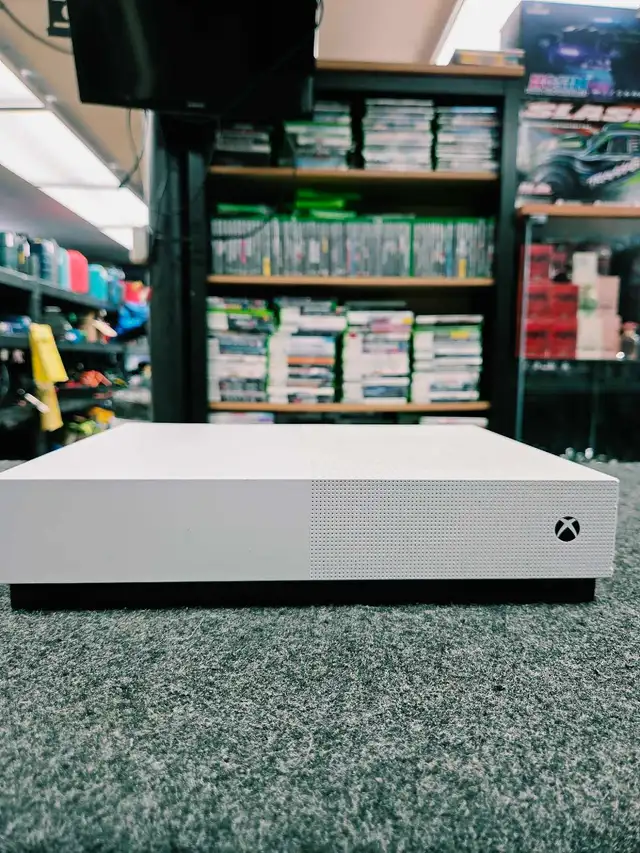 Microsoft Xbox One S digital