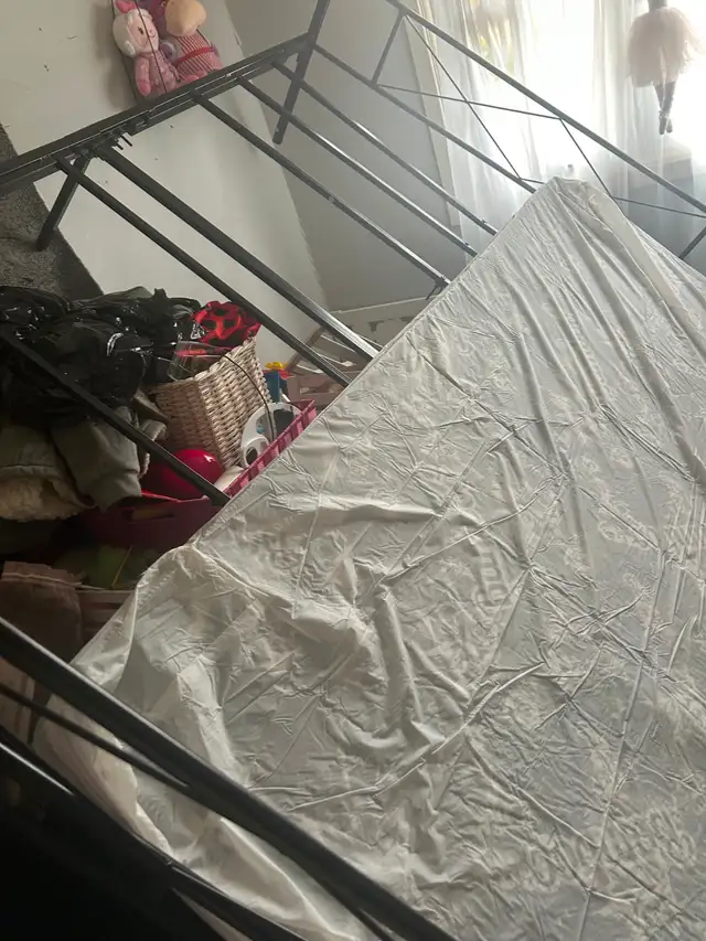 QUEEN BED FRAME   BRAND NEW MATTRESS AND COVER