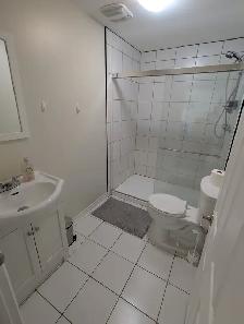 Furnished Bedroom for Rent - Photo 8
