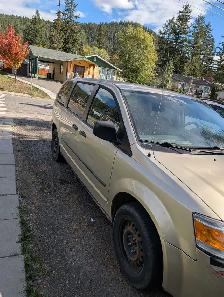 Dodge Grand Caravan - Photo 2