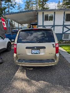 Dodge Grand Caravan - Photo 3