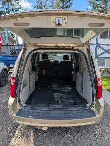 Dodge Grand Caravan - Photo 4