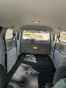 Dodge Grand Caravan - Photo 8