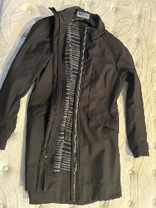 ONE LIKE NEW YET LADIES FALL COAT