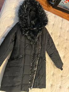 ONE LIKE NEW LADIES FALL/WINTER COAT - Photo 2