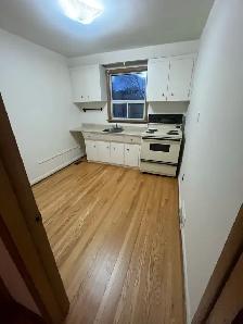 FOR RENT- Royal York & Simpson - Photo 4