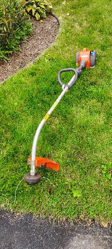 Coupe herbe Husqvarna C122 - Photo 3