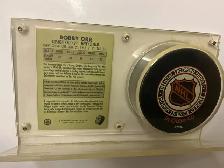 Vintage BOBBY ORR Card & BOSTON BRUINS Puck in Actylic Display ! - Photo 4